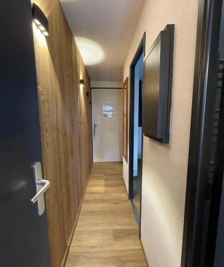 Alpe D'Huez Au Pieds Des Pistes Apartment 0*, Huez France